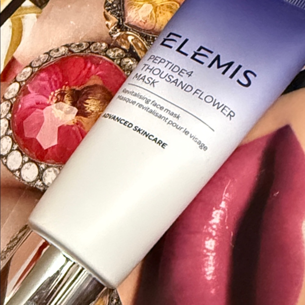 🌹🧖🏻‍♀️ • 💎 ELEMIS x Thousand Flower Mask vibes 💎 • 🧖🏻‍♀️ 🪞